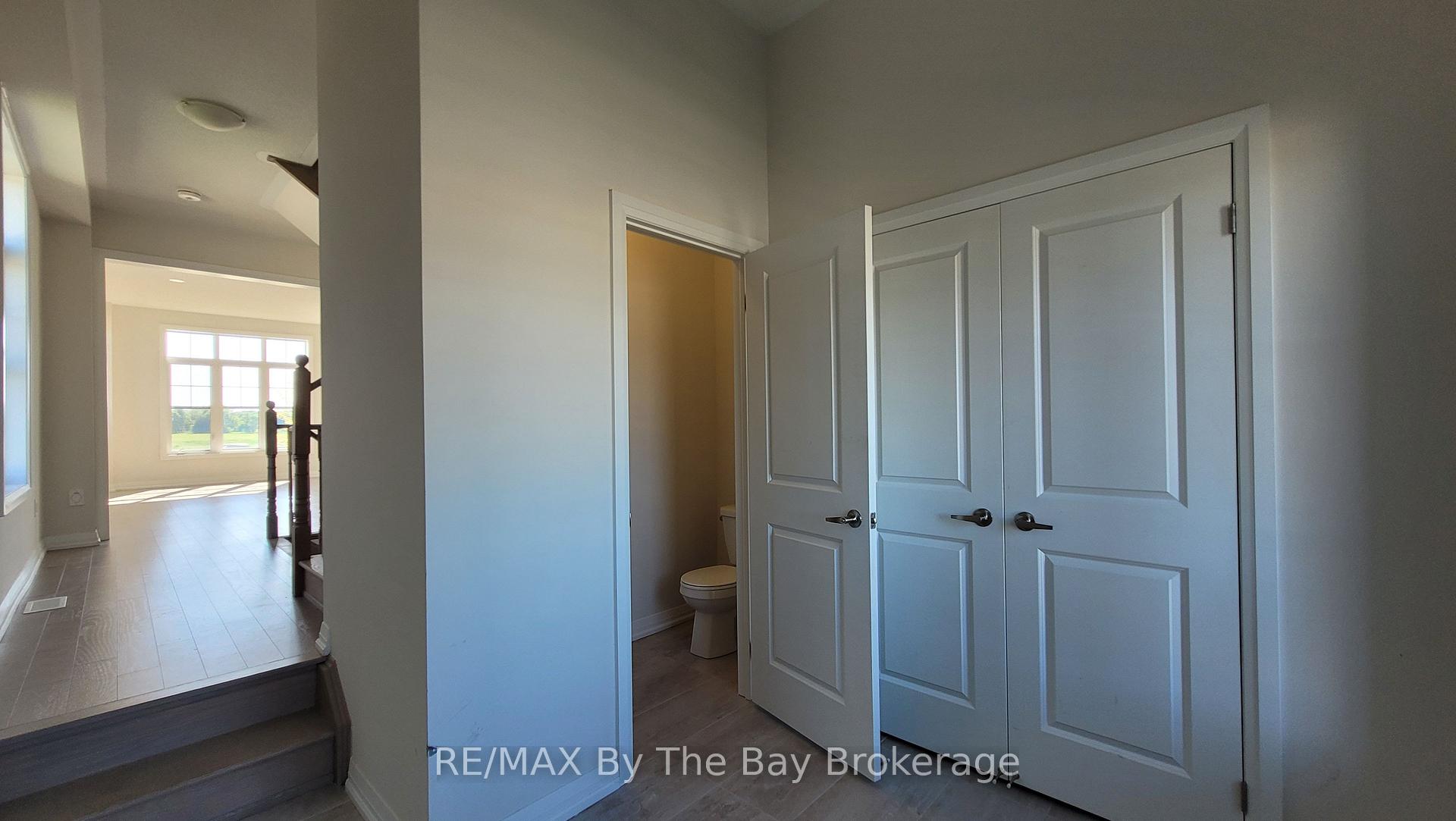 194 UNION Boulevard, Wasaga Beach — photo 5 of 5