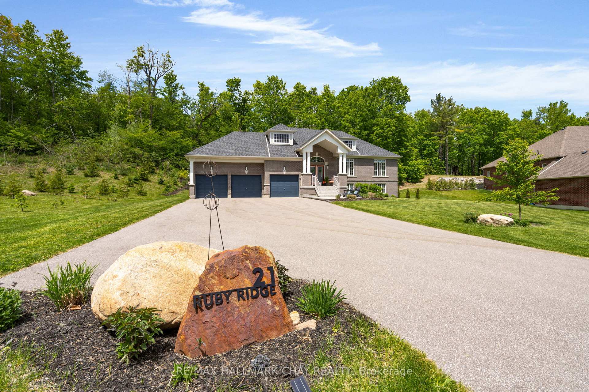 21 Ruby Ridge, Oro-Medonte, ON L0L 2E0 — Oro-Medonte, Ontario