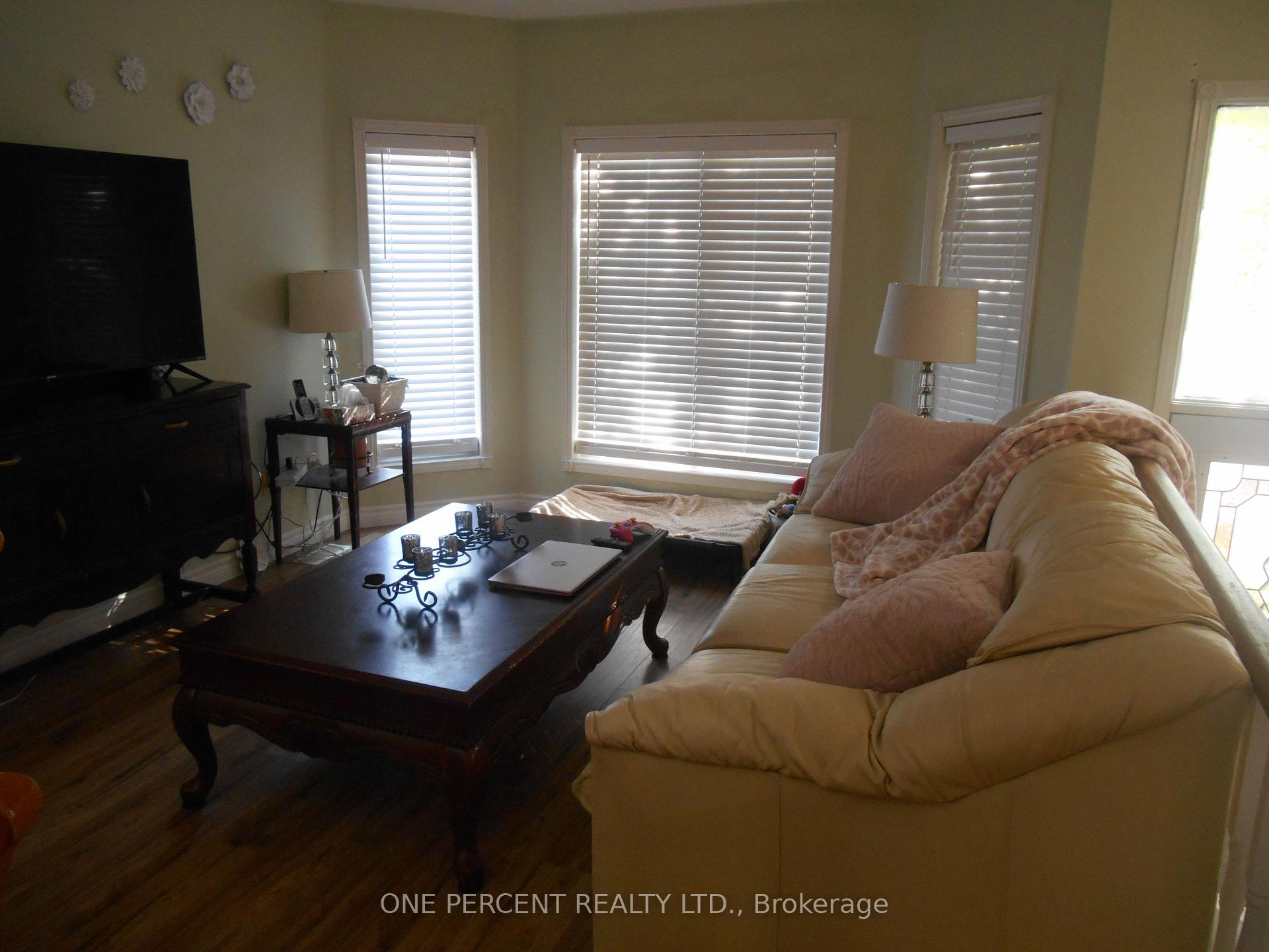 22 Brillinger Drive, Wasaga Beach — photo 2 of 5