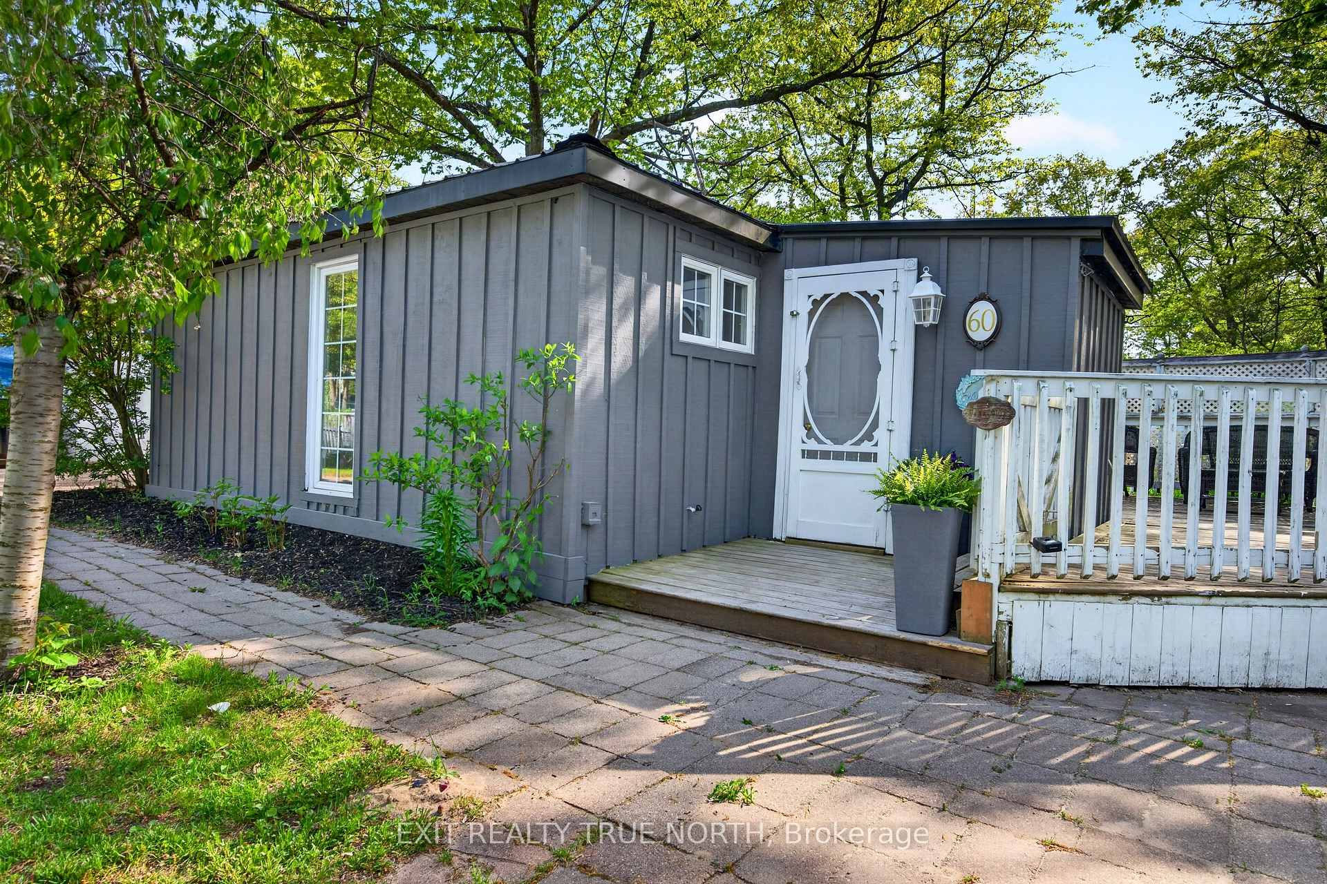 60 Parkwood Drive, Wasaga Beach — photo 4 of 5
