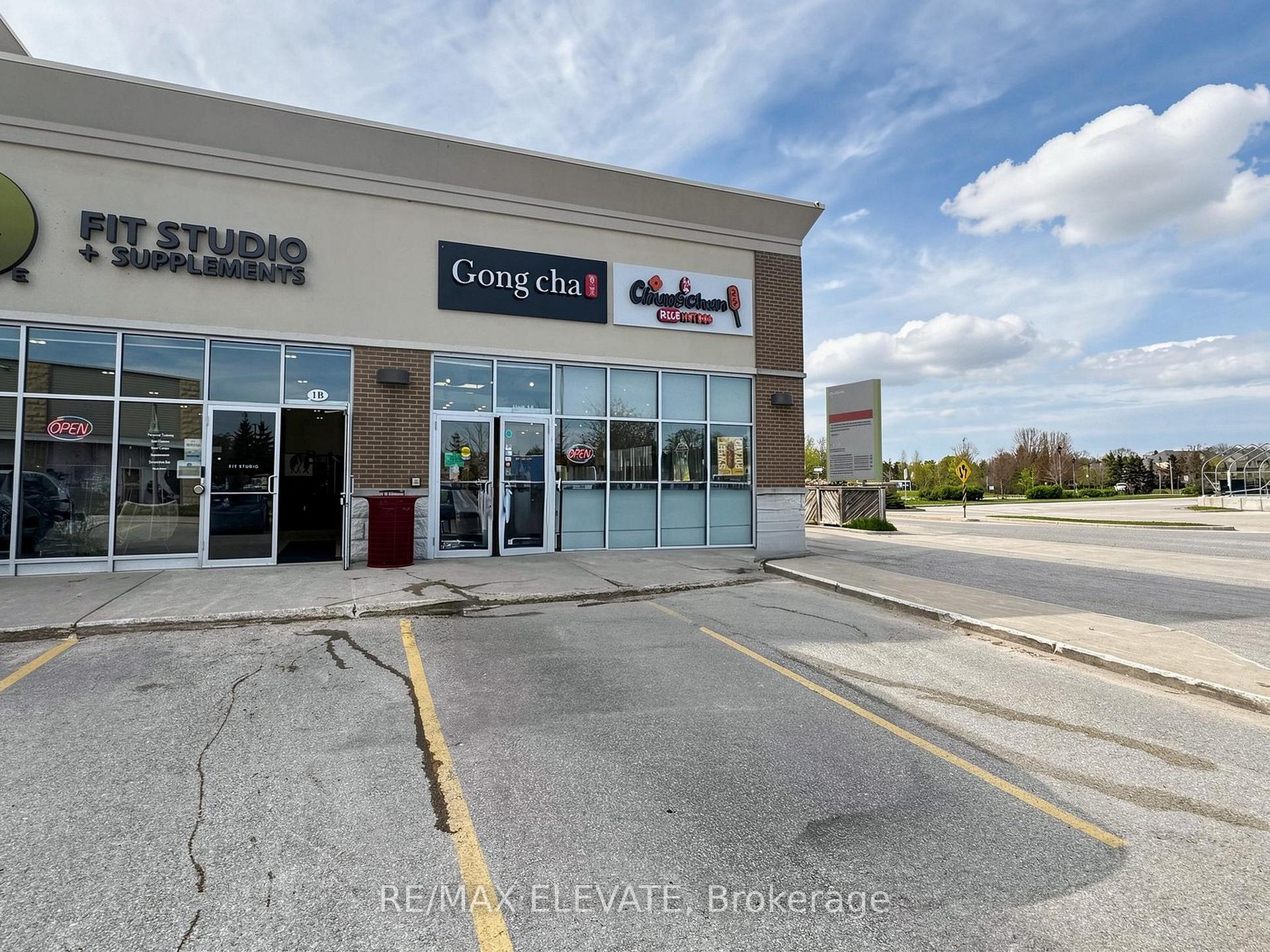 1 Market Lane Unit A, Wasaga Beach — photo 2 of 5