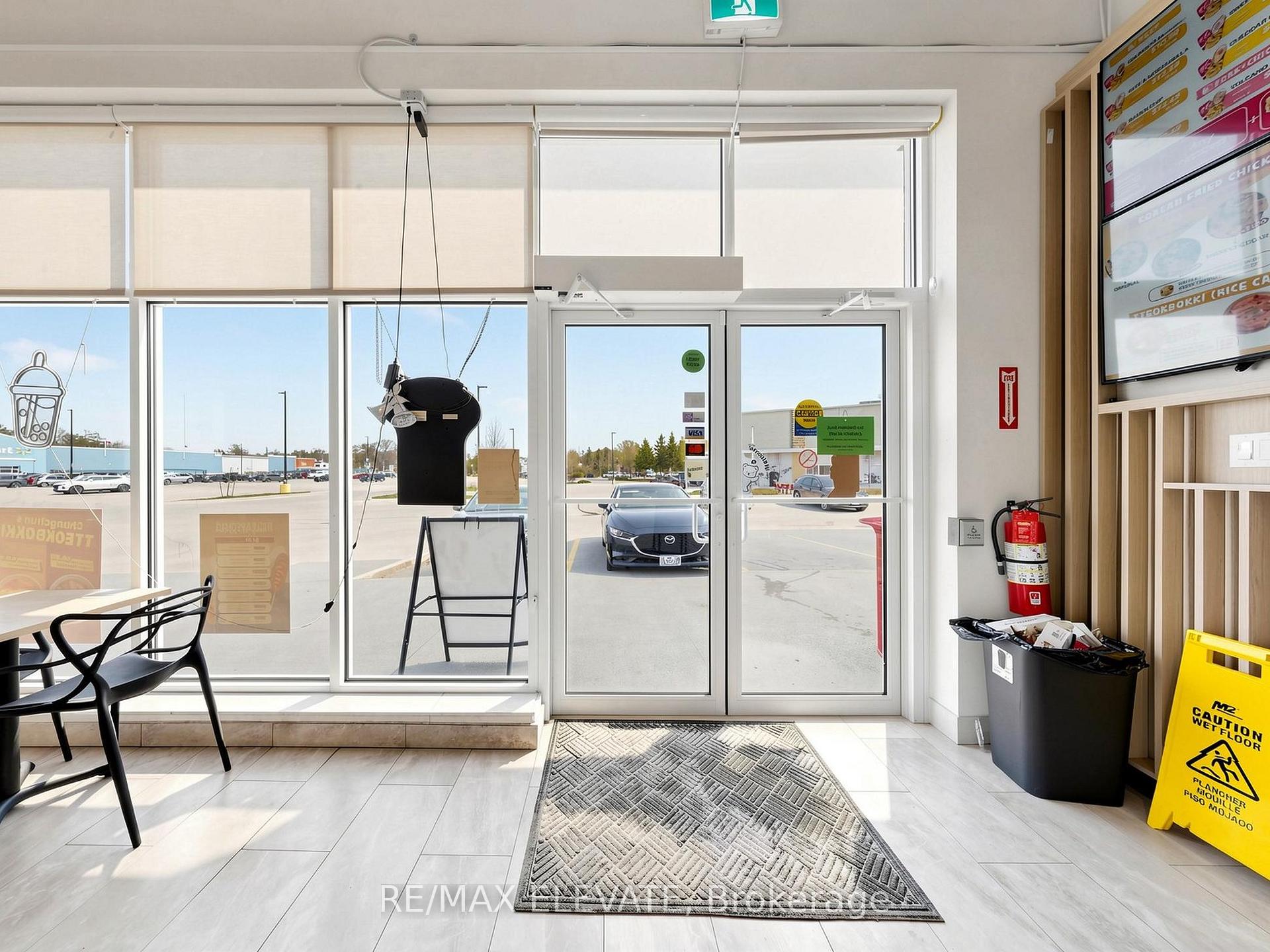 1 Market Lane Unit A, Wasaga Beach — photo 5 of 5