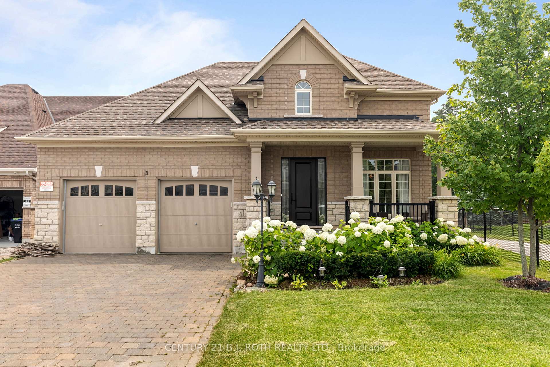 3 Cameron Street, Springwater, ON L9X 0S6 — Springwater, Ontario