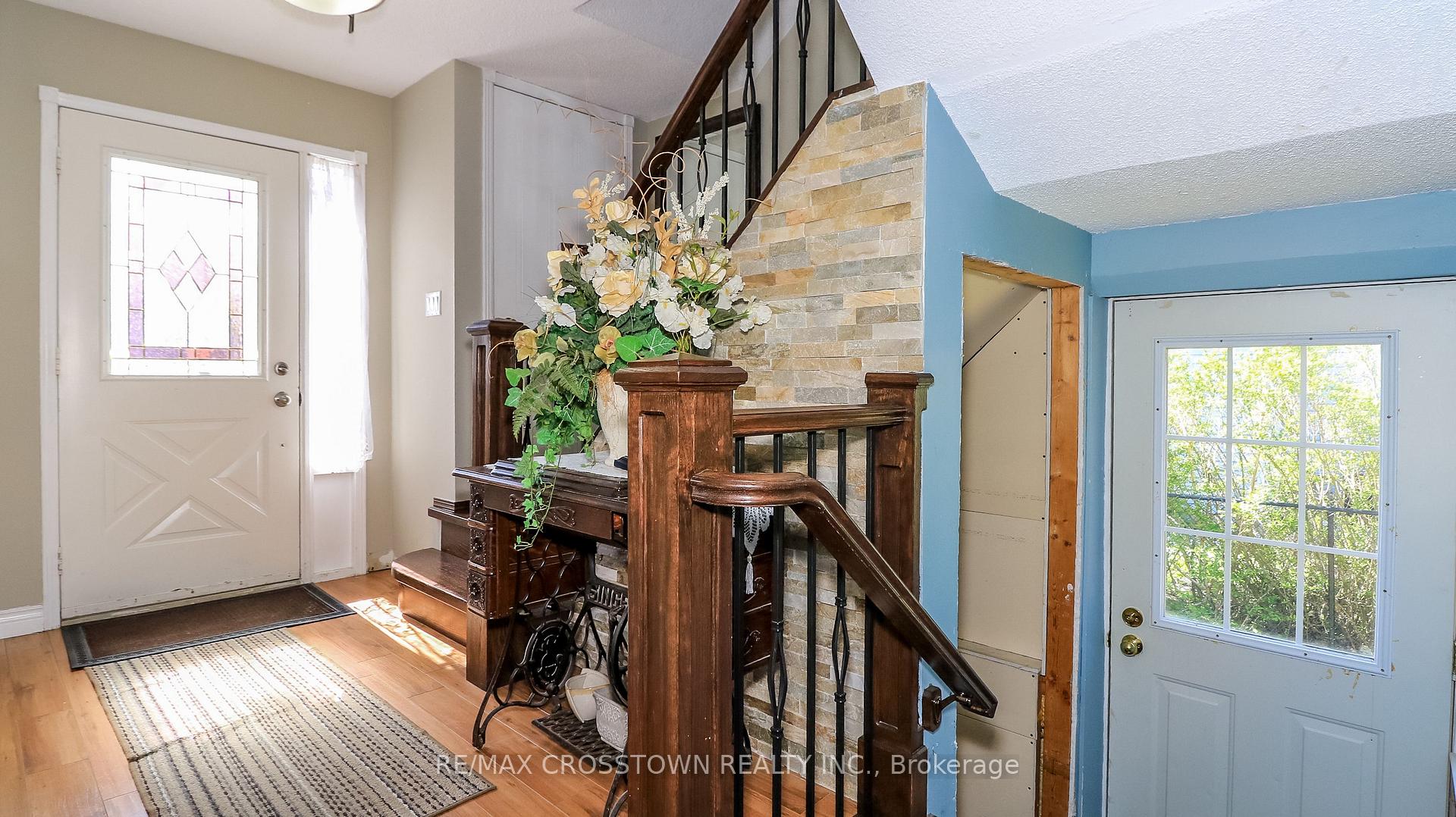 67 Donald Crescent, Wasaga Beach — photo 3 of 5