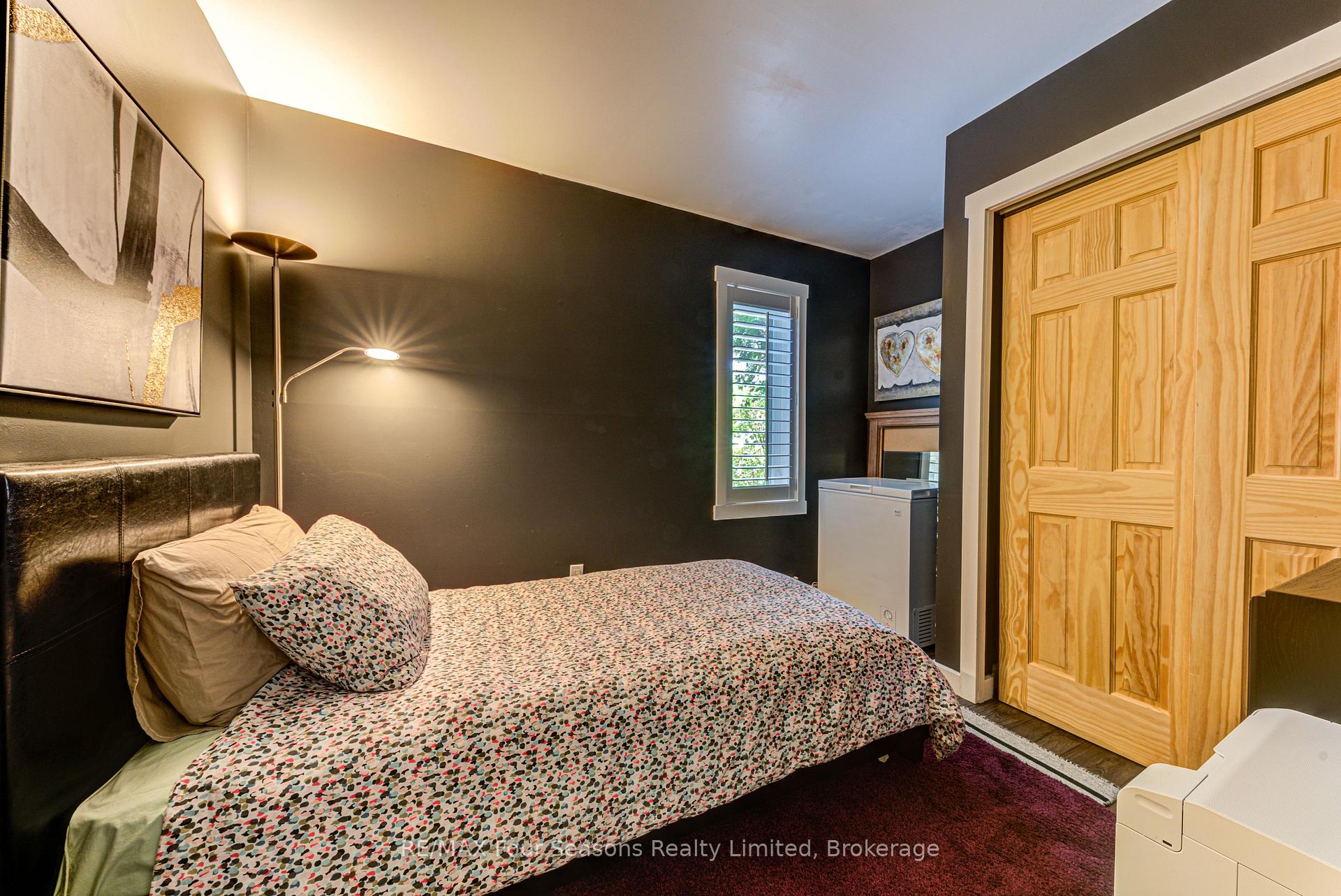 471 Oxbow Crescent, Collingwood — photo 5 of 5