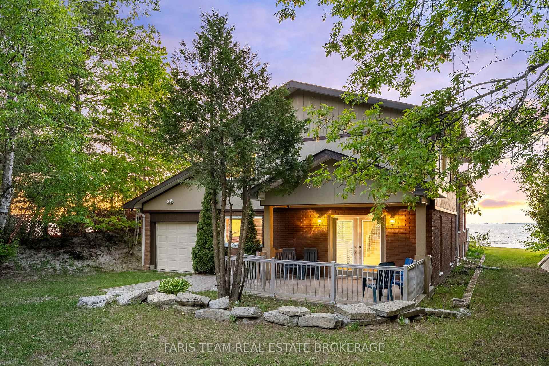 1787 Champlain Road, Tiny — photo 2 of 5
