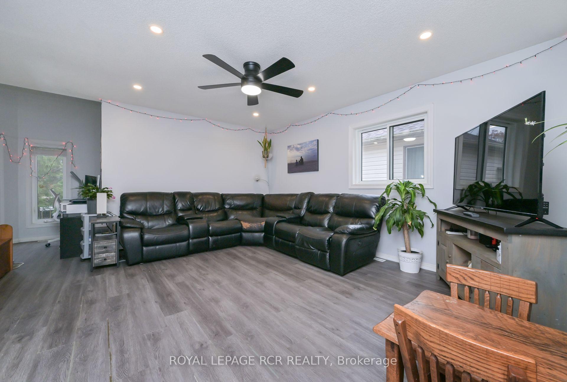 121 Dyer Drive, Wasaga Beach — photo 3 of 5