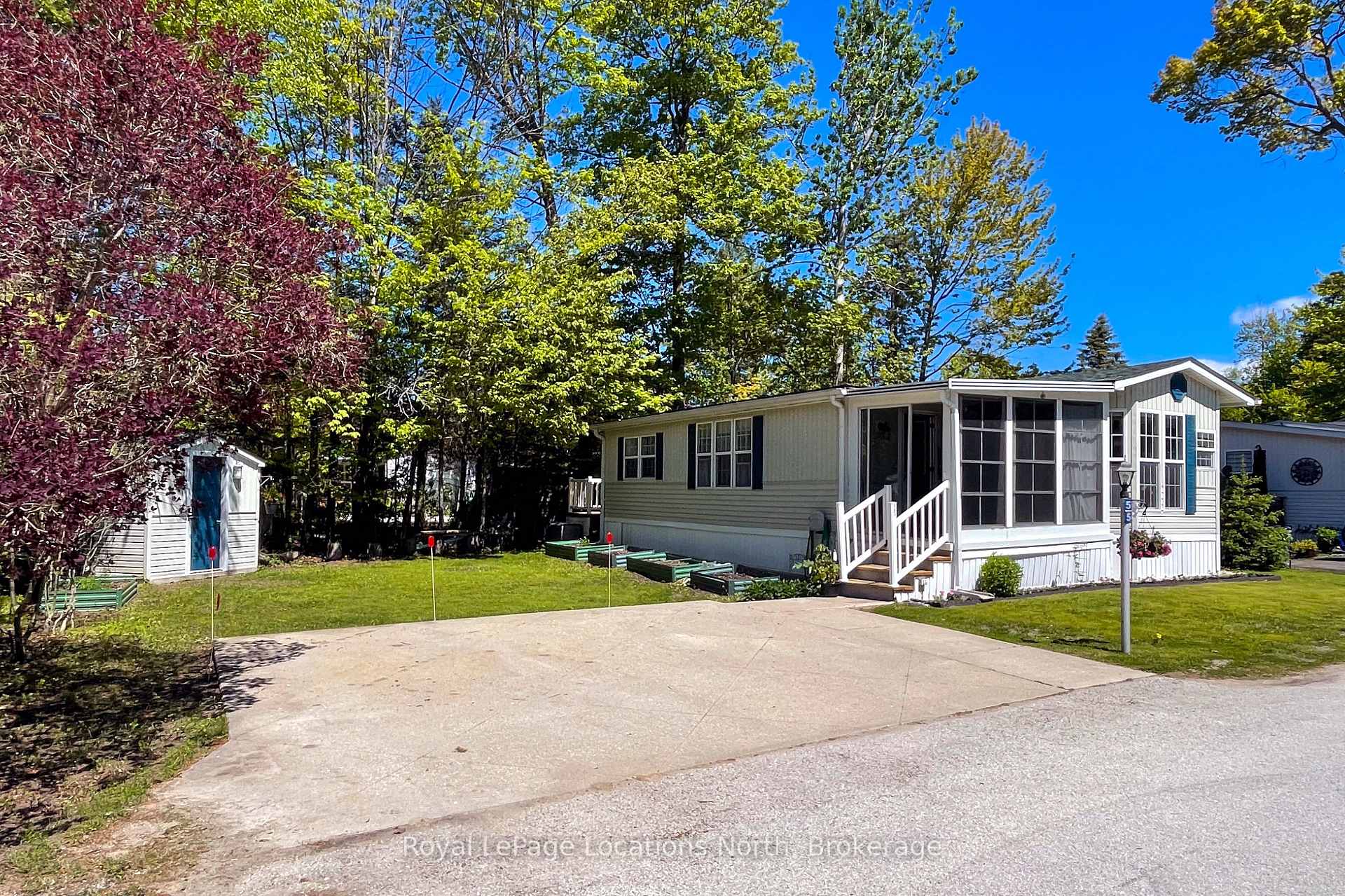 55 Topaz Street, Wasaga Beach, ON L9Z 1X7 — Wasaga Beach, Ontario