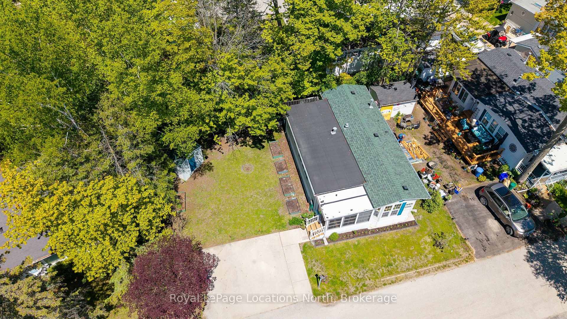 55 Topaz Street, Wasaga Beach — photo 3 of 5