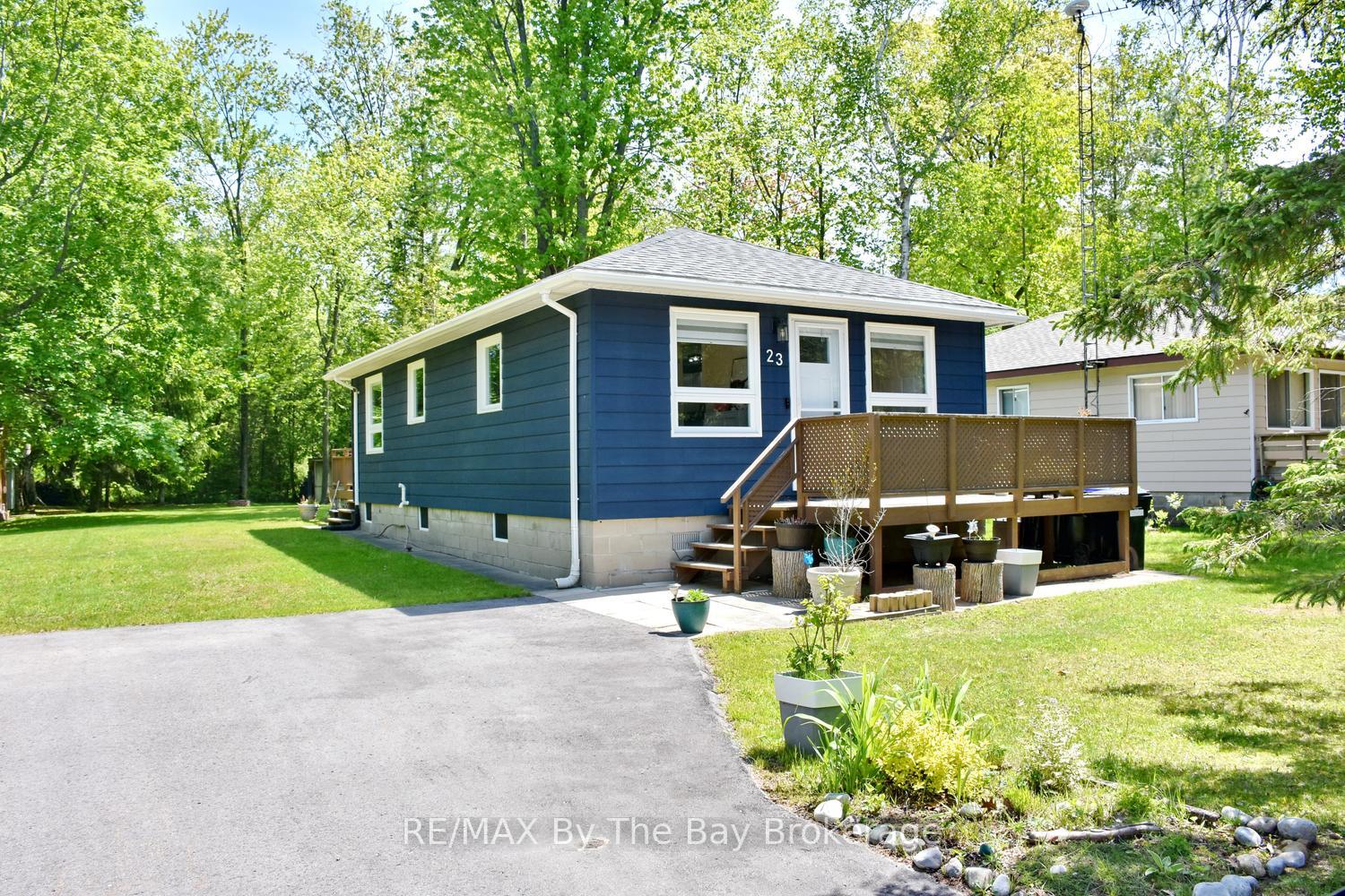 23 Sunnidale Road N, Wasaga Beach — photo 5 of 5