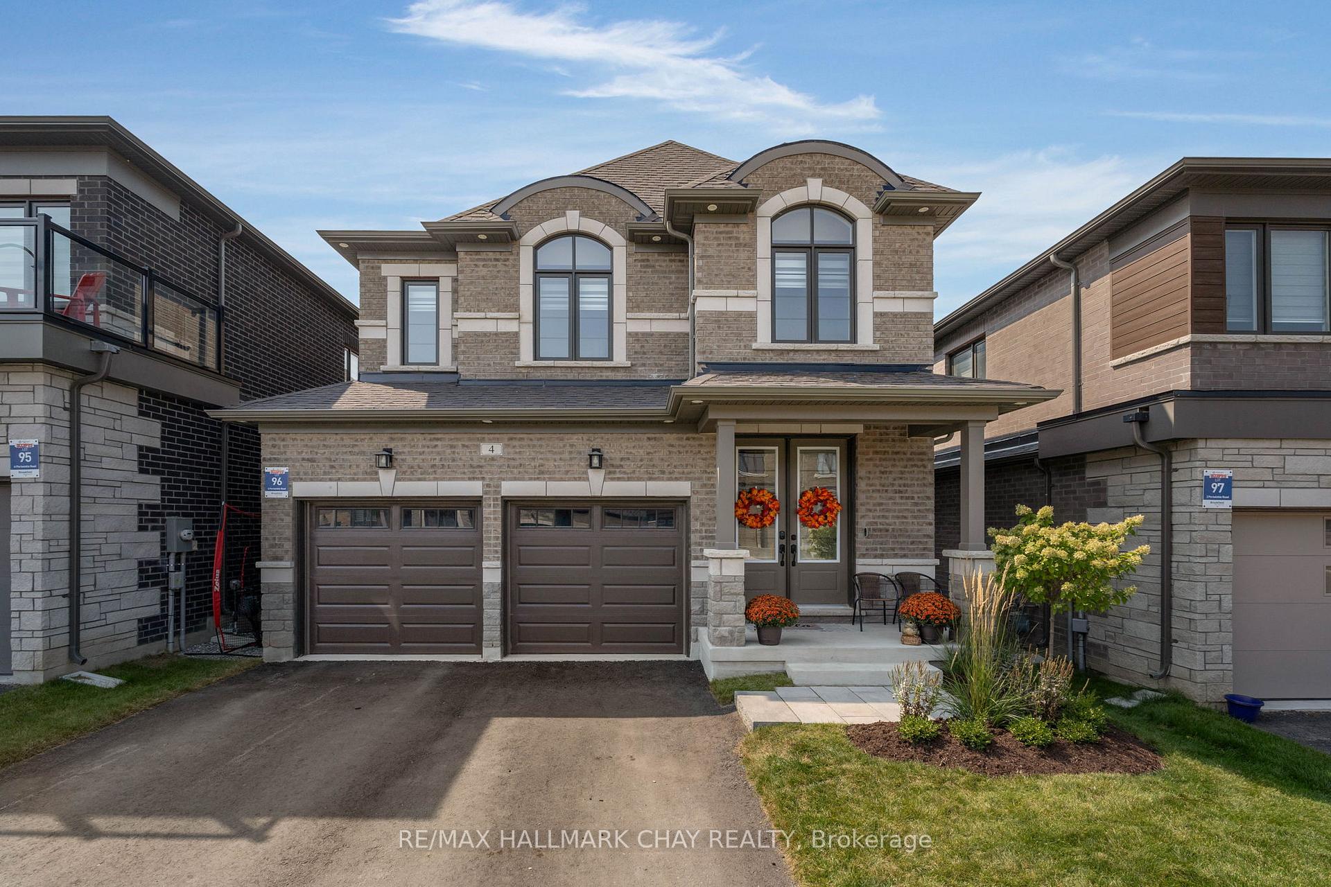 4 Periwinkle Road, Springwater, ON L9X 2E2 — Springwater, Ontario