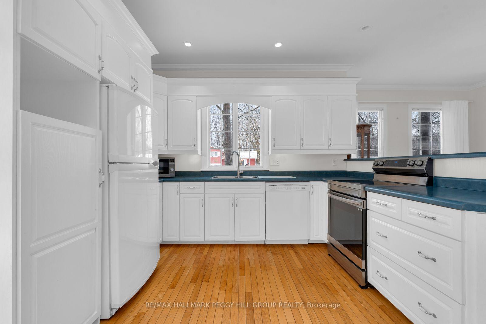 45 Brule Street, Penetanguishene — photo 4 of 5