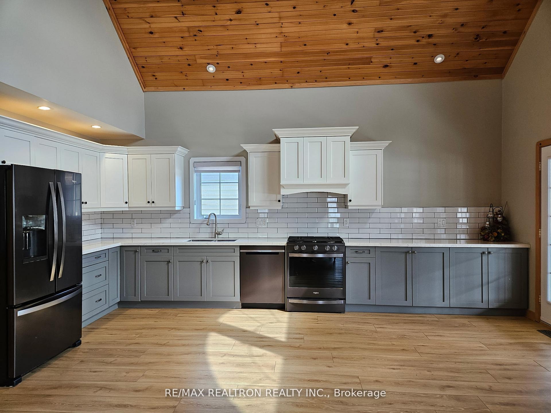 43 Madawaska Trail, Wasaga Beach — photo 5 of 5