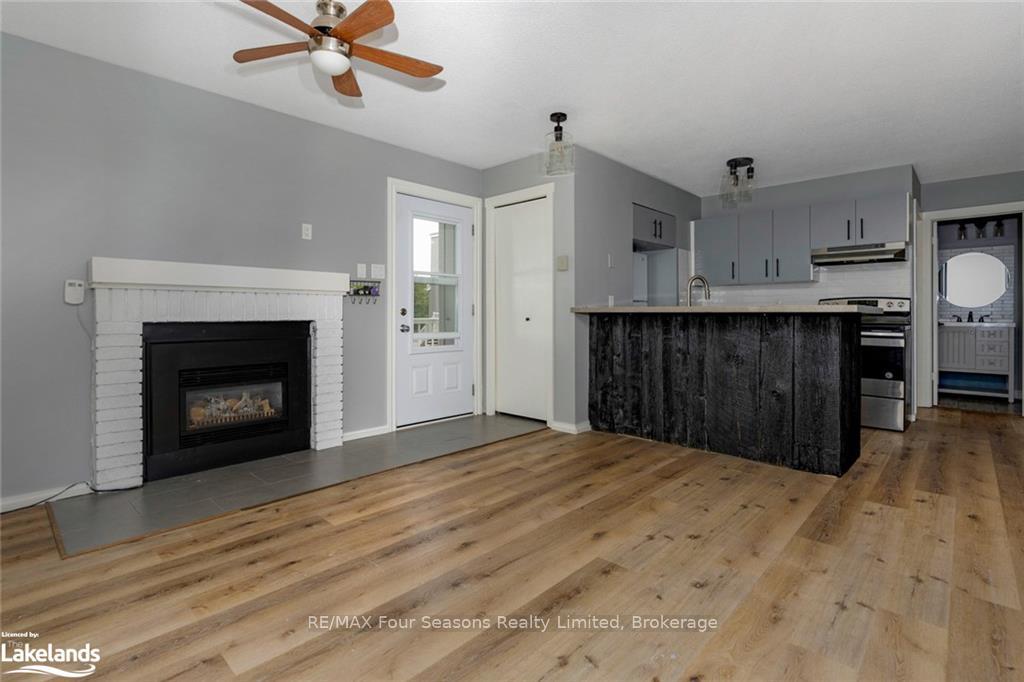 21 Dawson Drive 73, Collingwood — photo 4 of 5