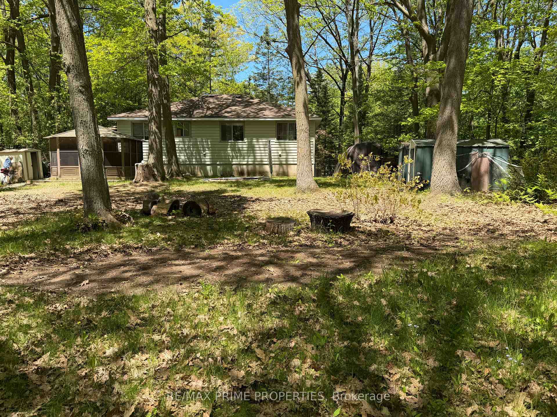 187 Frederick Drive, Wasaga Beach, ON L9Z 1P1 — Wasaga Beach, Ontario