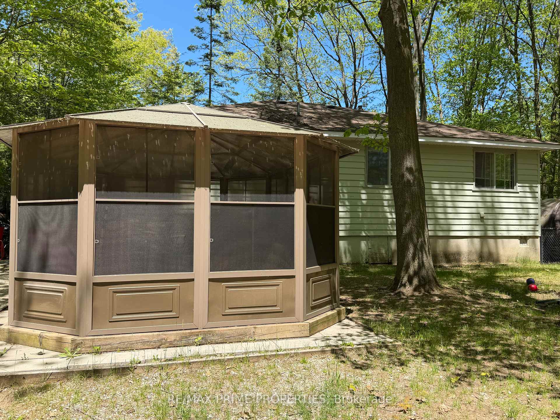187 Frederick Drive, Wasaga Beach — photo 4 of 5