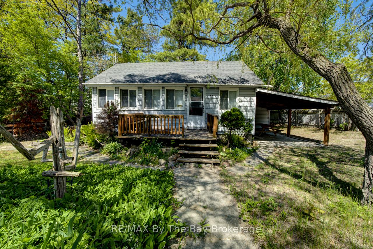 33 17th Street N, Wasaga Beach, ON L9Z 2J1 — Wasaga Beach, Ontario