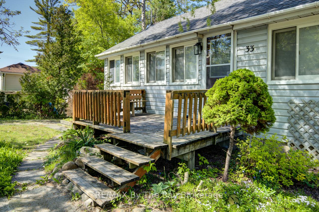 33 17th Street N, Wasaga Beach — photo 3 of 5