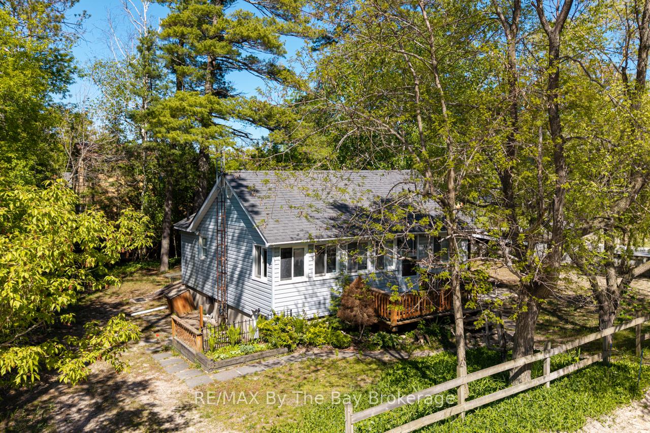 33 17th Street N, Wasaga Beach — photo 5 of 5