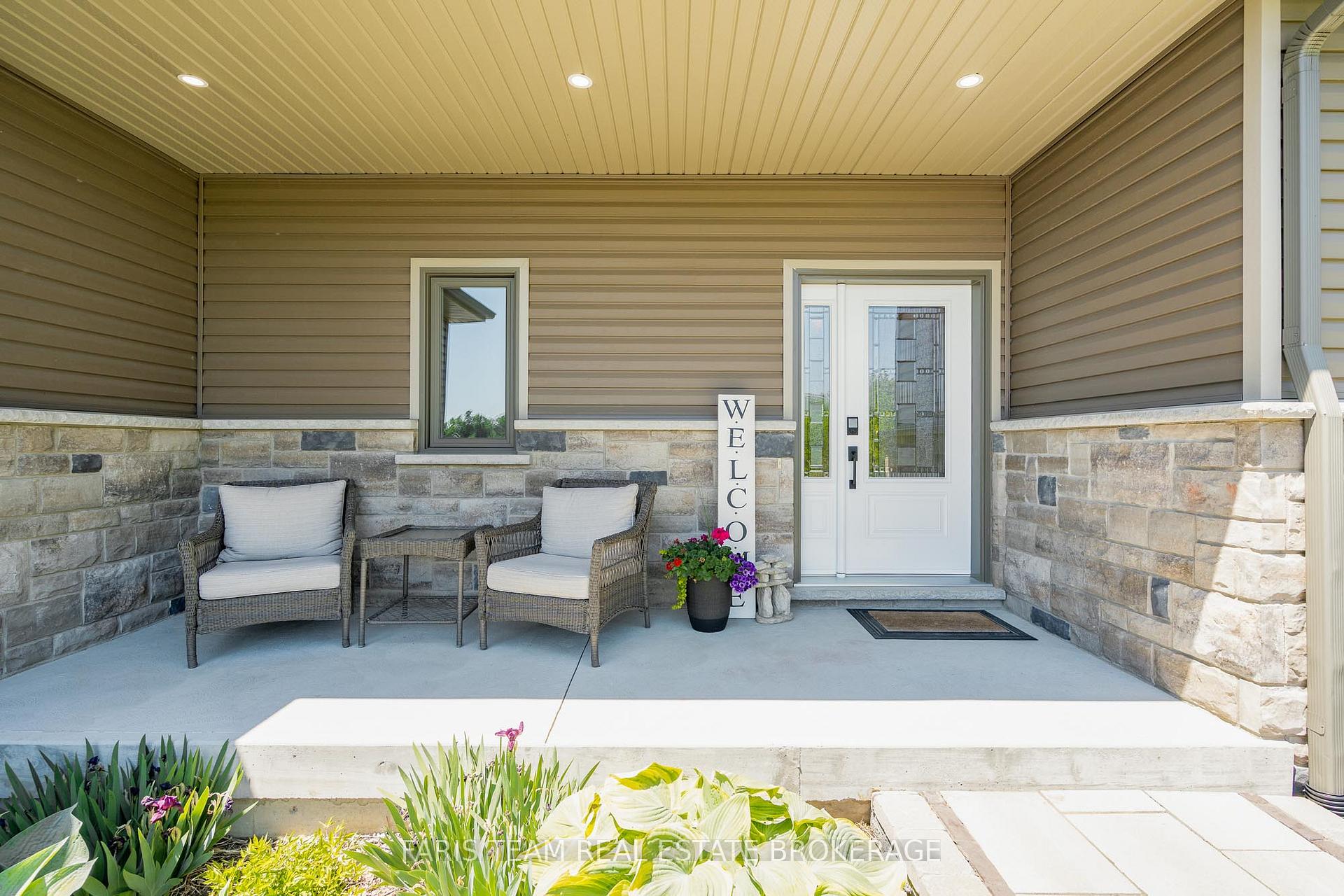 44 Bachly Avenue, Oro-Medonte — photo 4 of 5