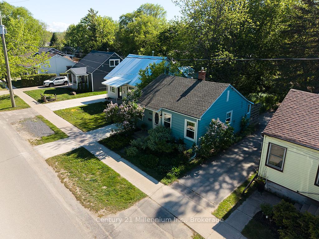 444 Maple Street, Collingwood — photo 3 of 5