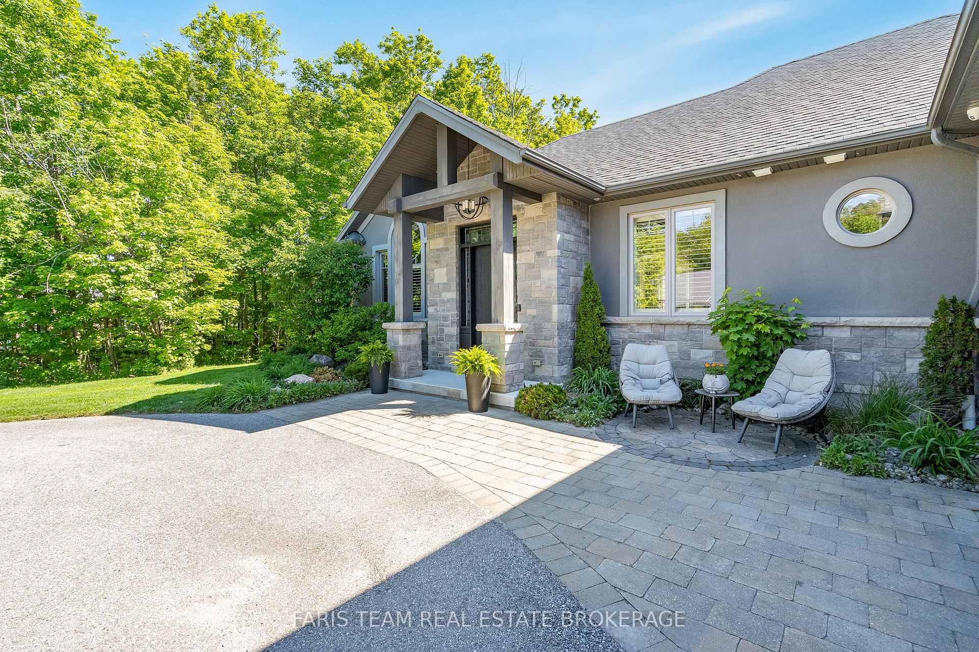 142 Mennill Drive, Springwater — photo 4 of 5