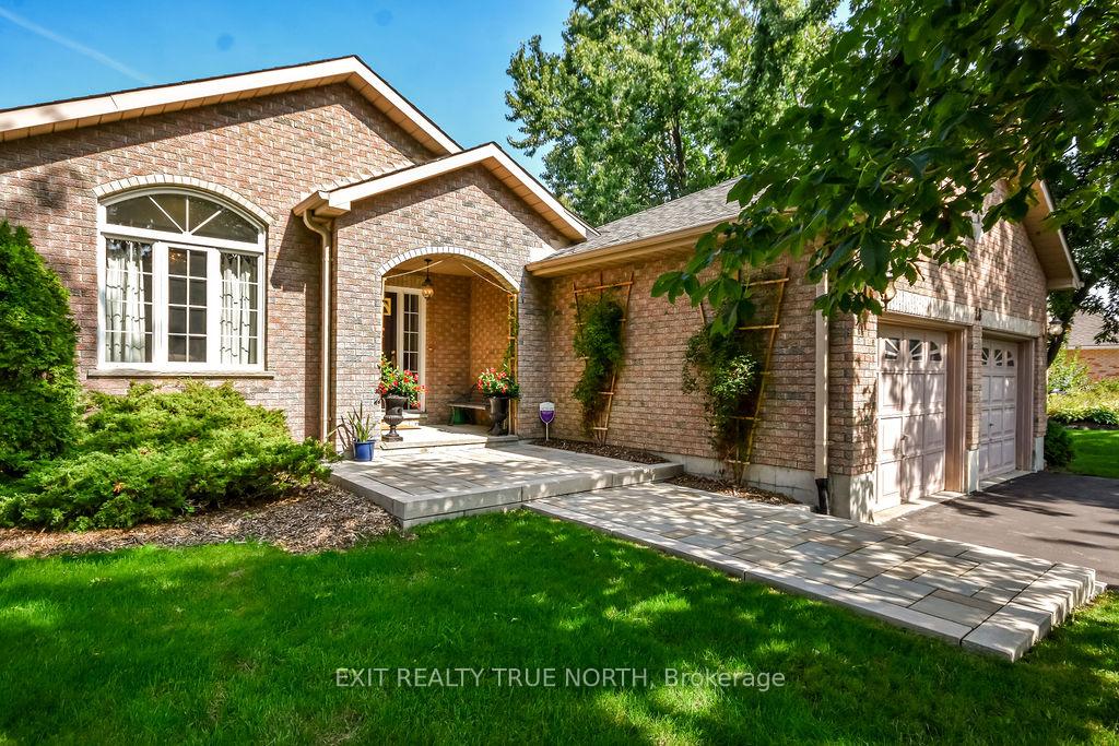 28 Nicholson Crescent, Springwater — photo 3 of 5