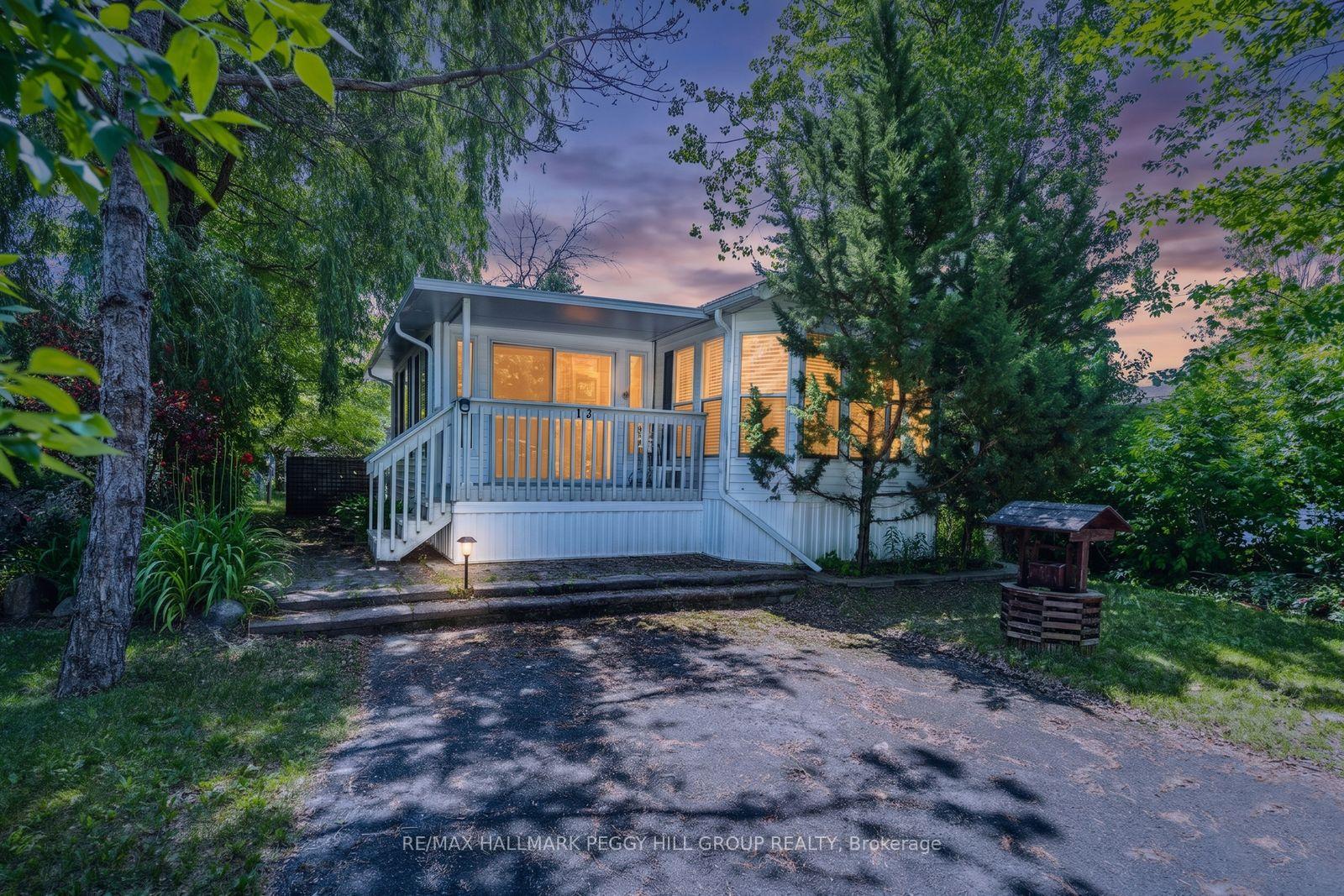 13 Huron Circle, Wasaga Beach, ON L9Z 1X7 — Wasaga Beach, Ontario