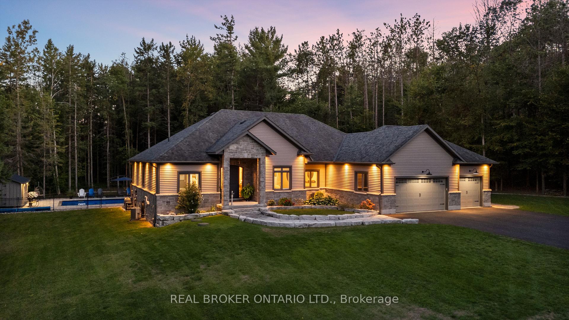 49 Sydenham Trail W, Clearview, ON L0M 1H0 — Clearview, Ontario