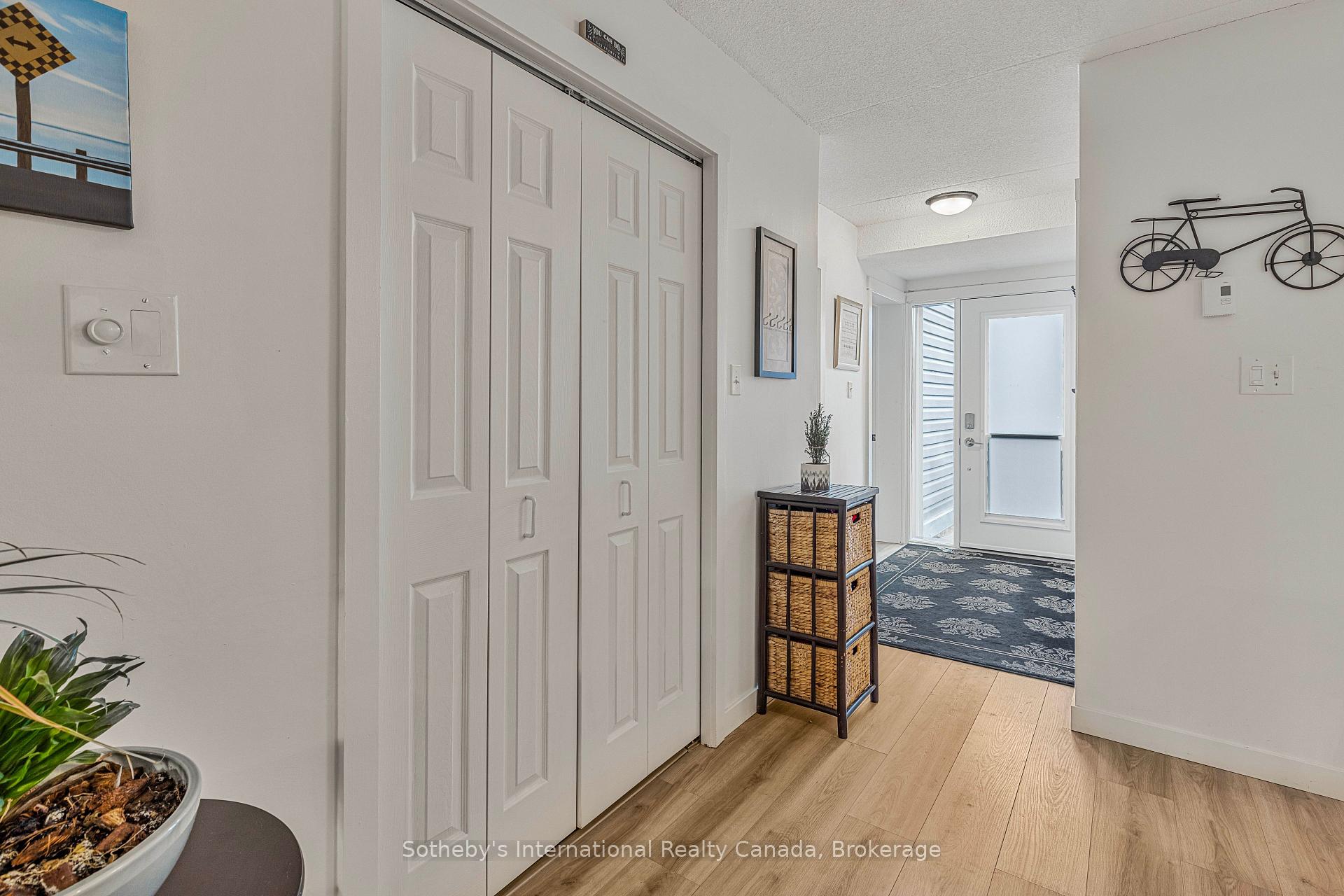 49 TROTT Boulevard 181, Collingwood — photo 4 of 5