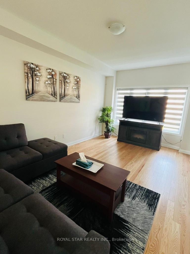 7 Federica Crescent, Wasaga Beach — photo 2 of 5
