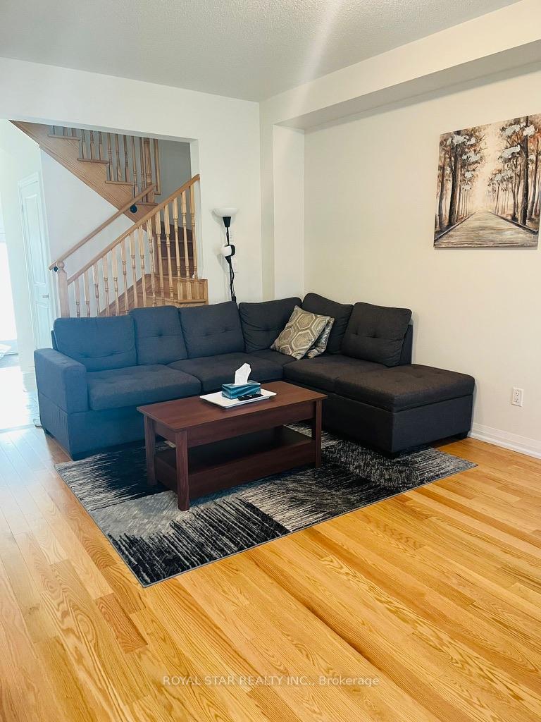 7 Federica Crescent, Wasaga Beach — photo 3 of 5