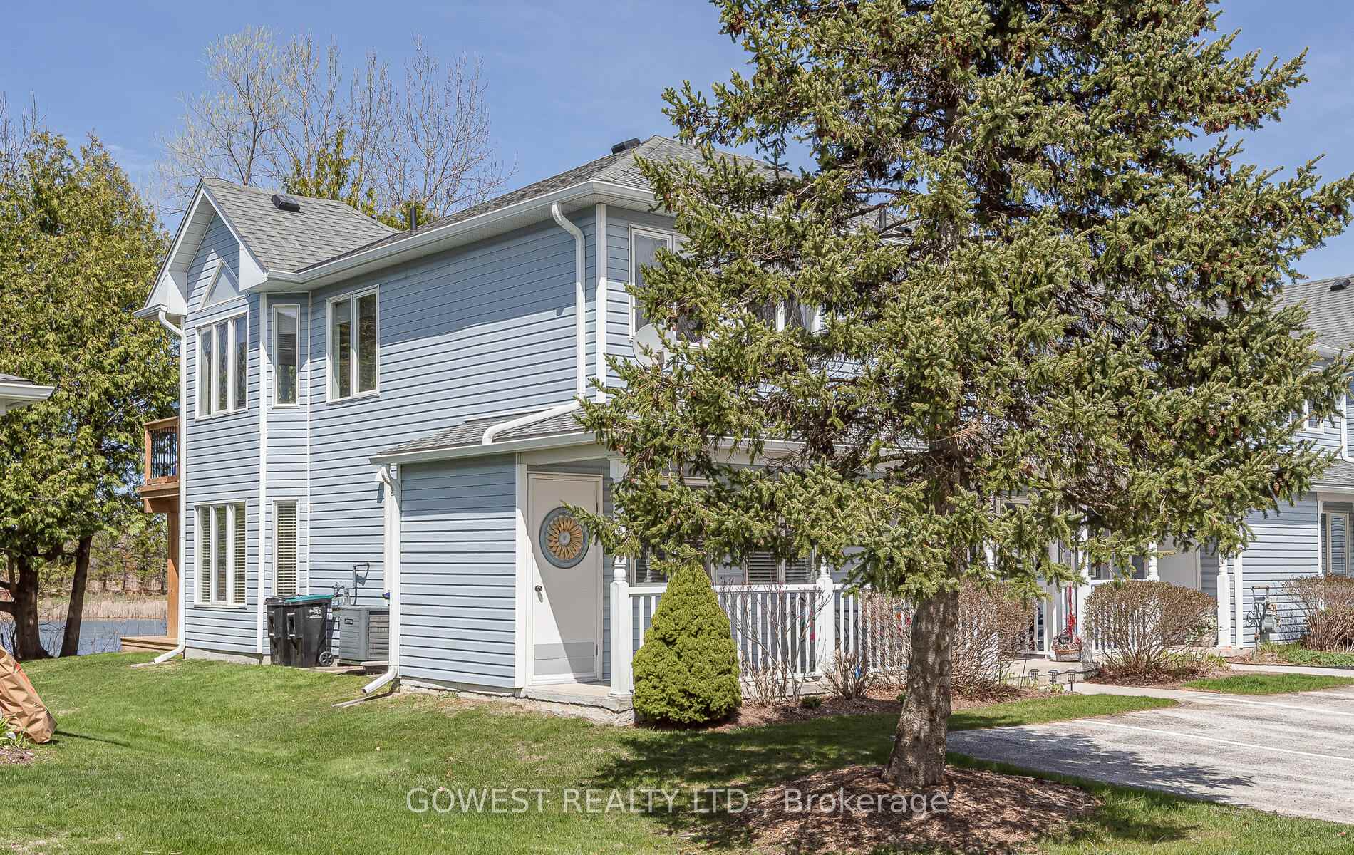 32 Valleymede Court, Collingwood — photo 2 of 5