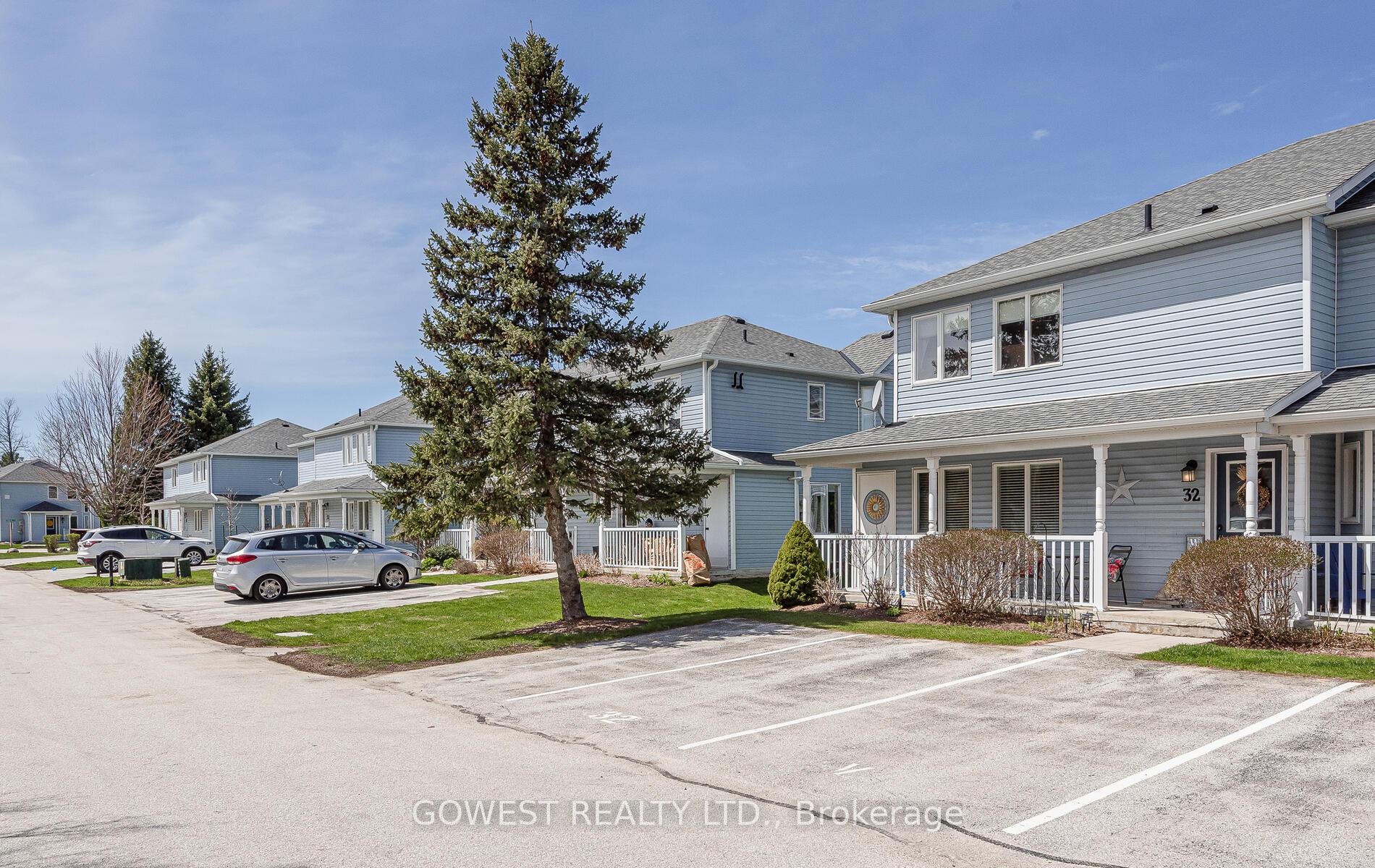 32 Valleymede Court, Collingwood — photo 3 of 5