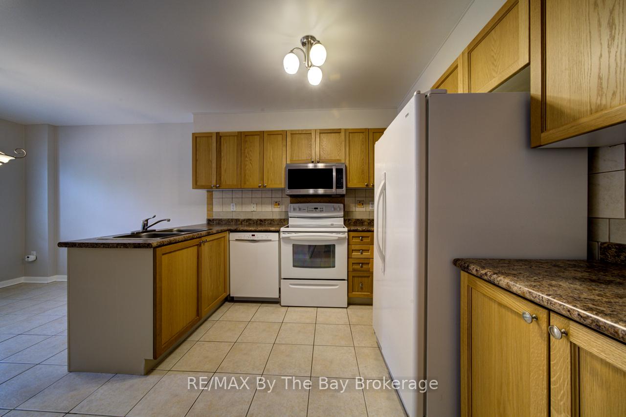 39 Rose Valley Way, Wasaga Beach — photo 5 of 5
