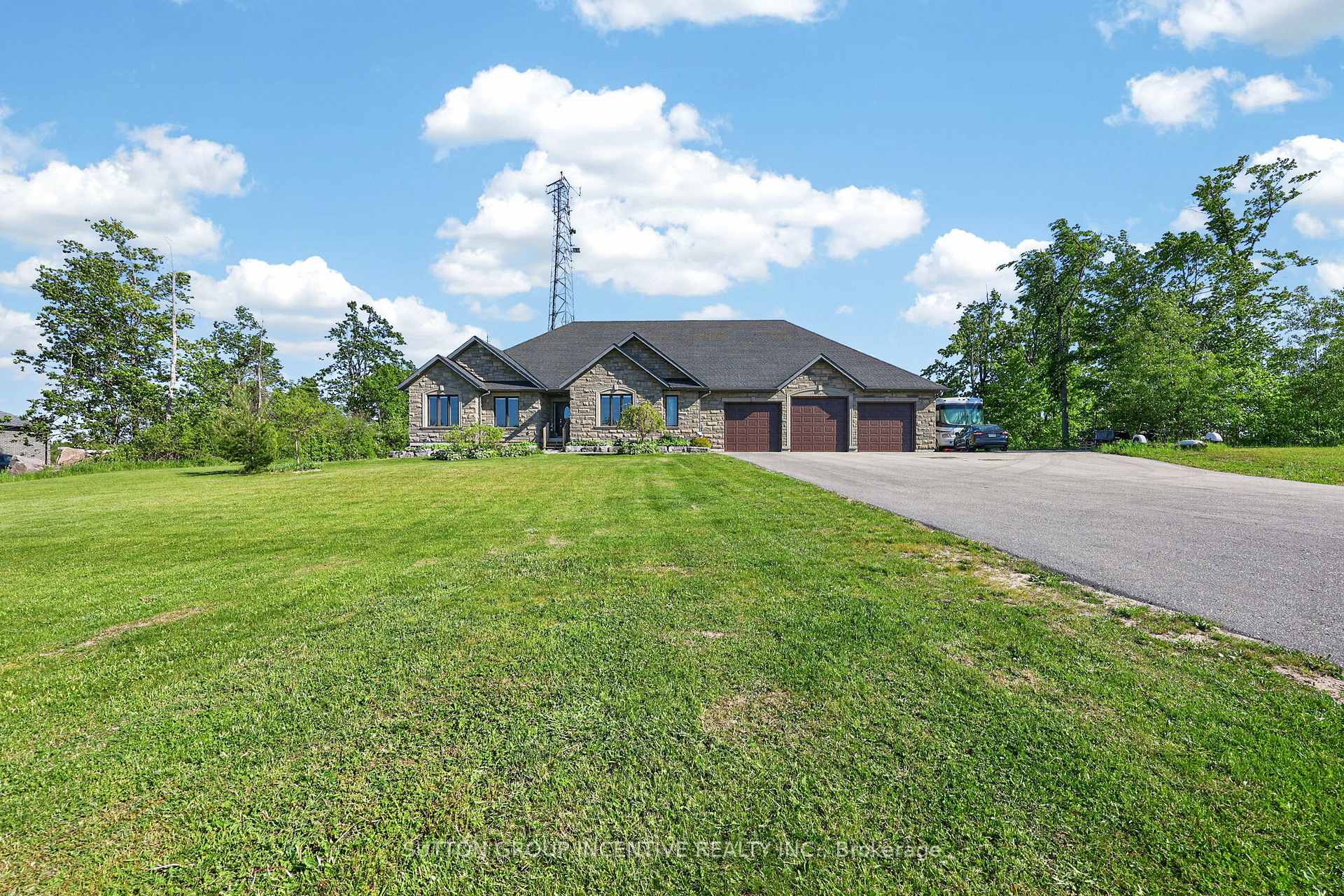 15 Caldwell Drive, Oro-Medonte — photo 2 of 5