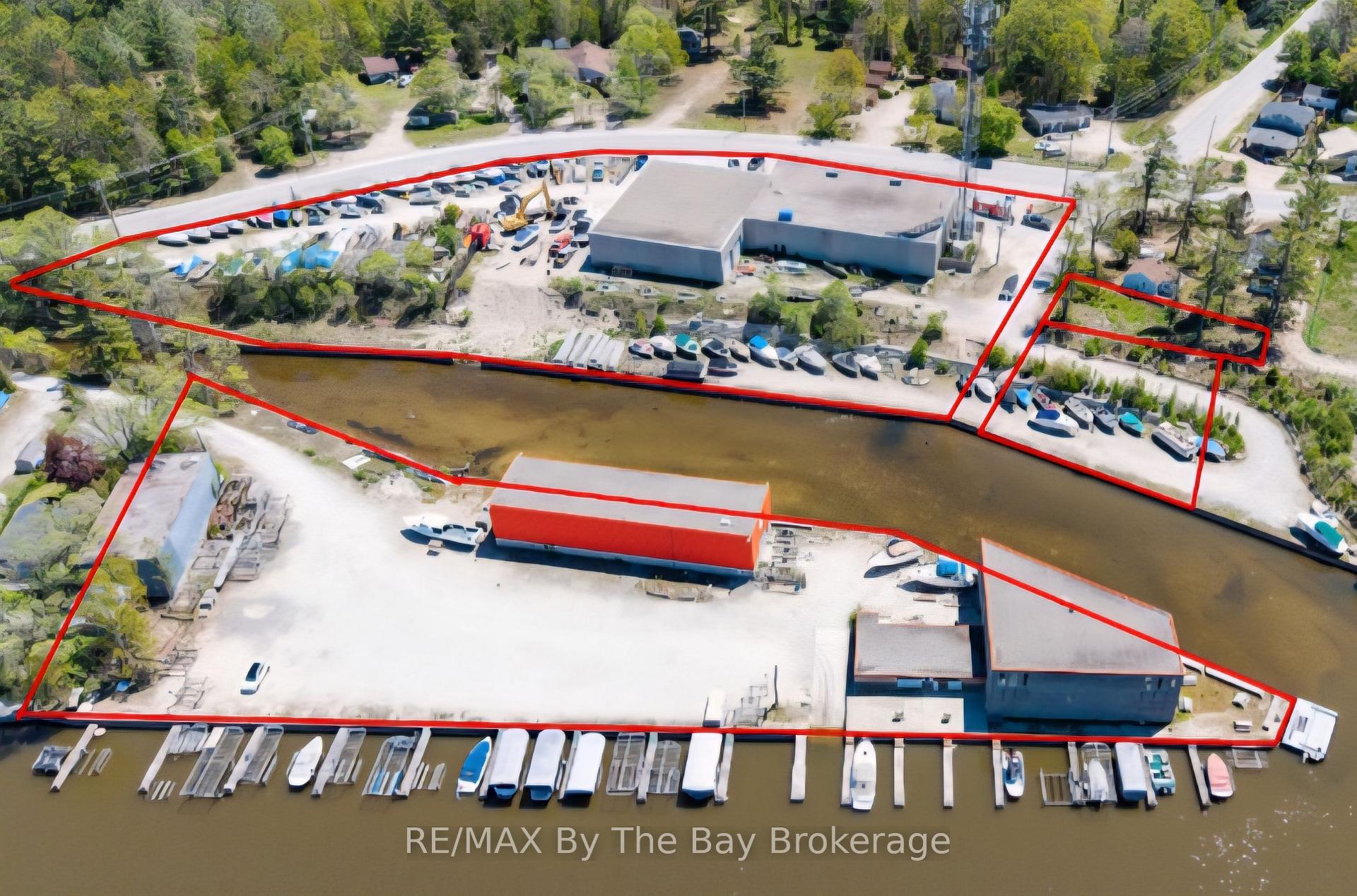 30 Shore Line E, Wasaga Beach, ON L9Z 2X2 — Wasaga Beach, Ontario