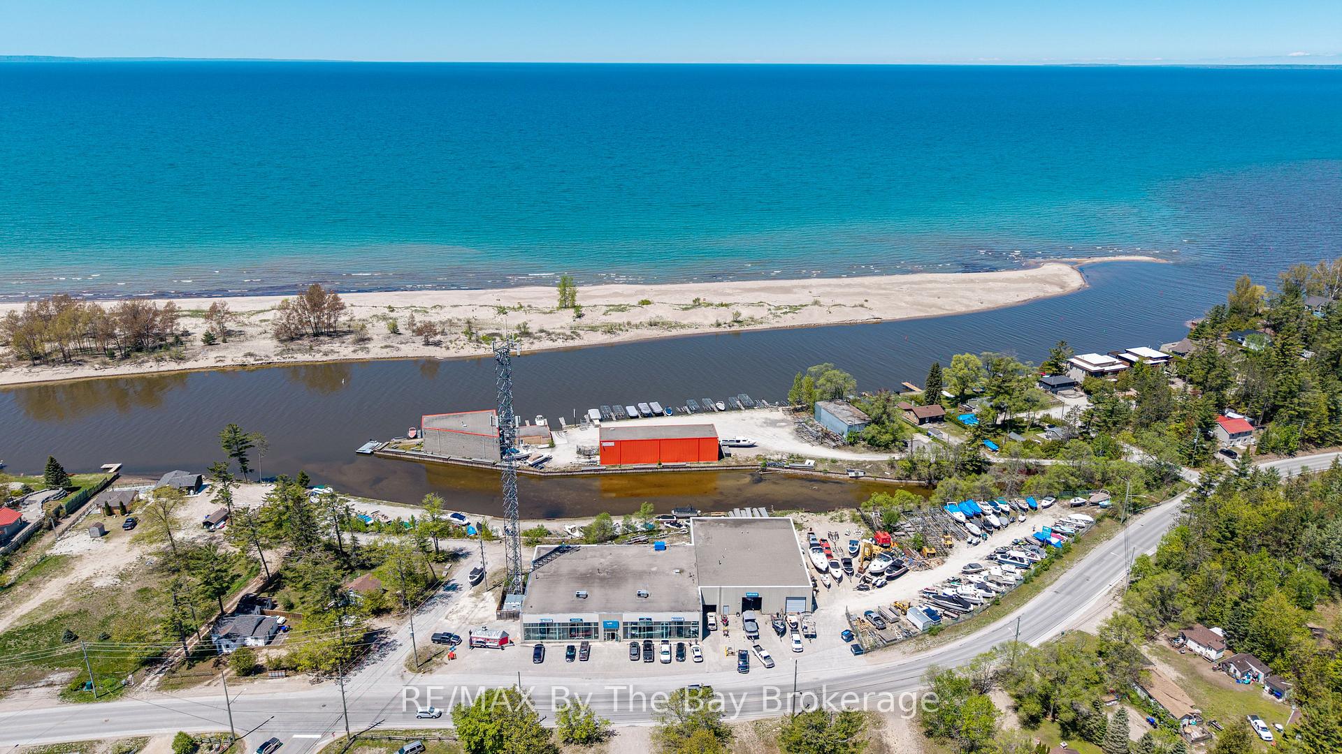 30 Shore Line E, Wasaga Beach — photo 5 of 5