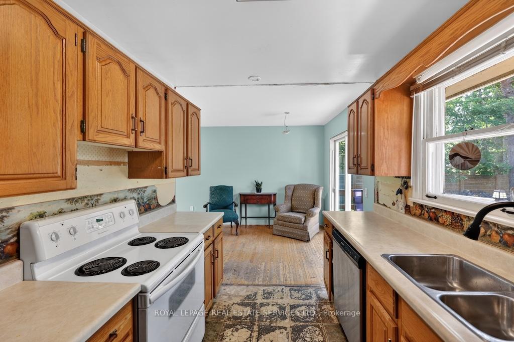 211 McCrea Drive, Clearview — photo 3 of 5
