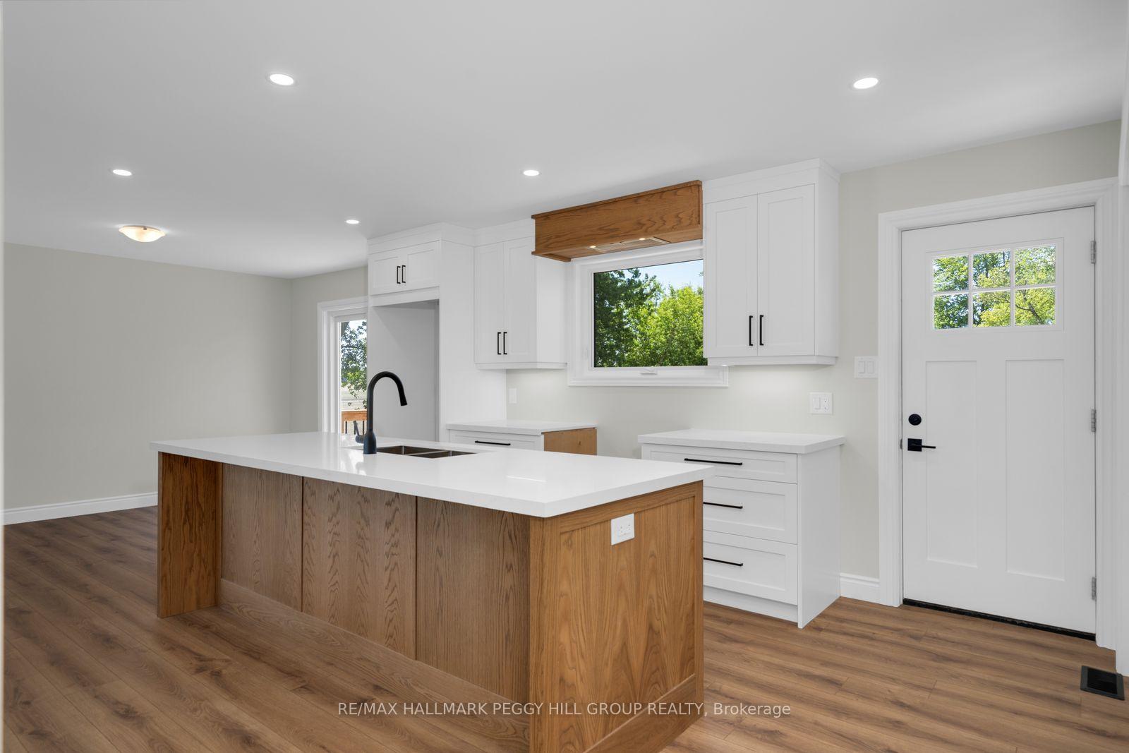 1100 Vespra Valley Road, Springwater — photo 4 of 5