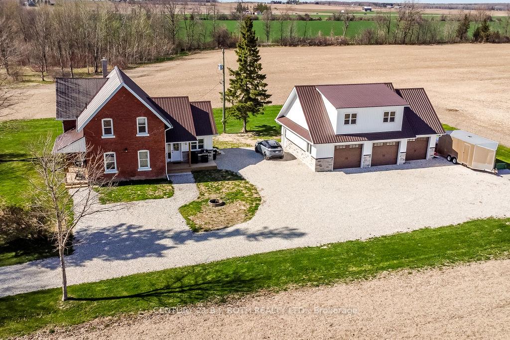 1153 Glengarry Landing Road S, Springwater — photo 2 of 5