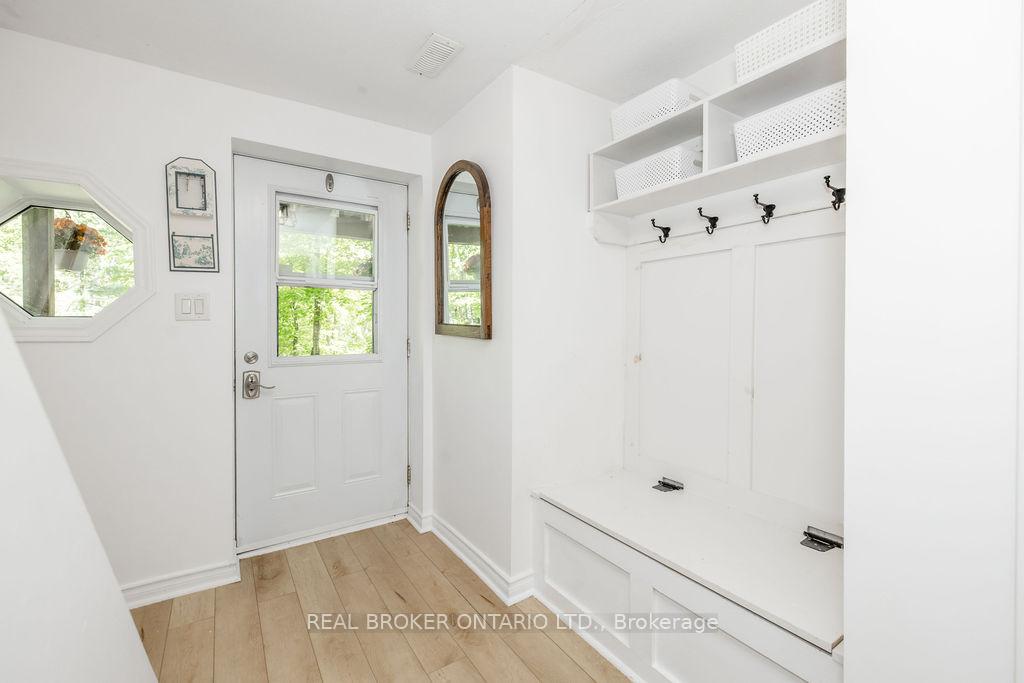 63 Huronwoods Drive, Oro-Medonte — photo 4 of 5