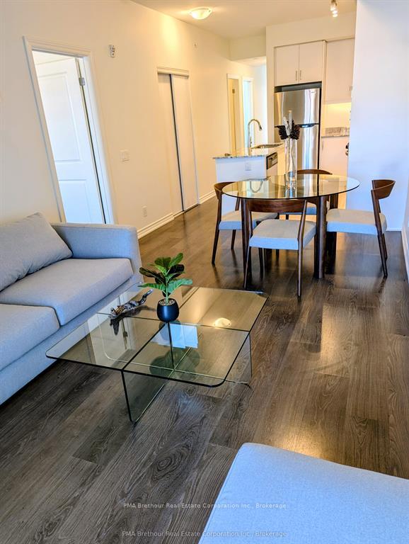 17 Spooner Crescent S 107, Collingwood — photo 4 of 5