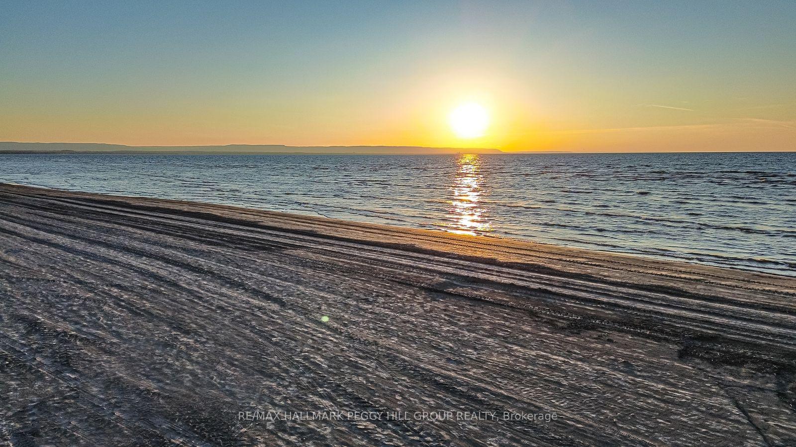 5 17th Street N, Wasaga Beach — photo 3 of 5