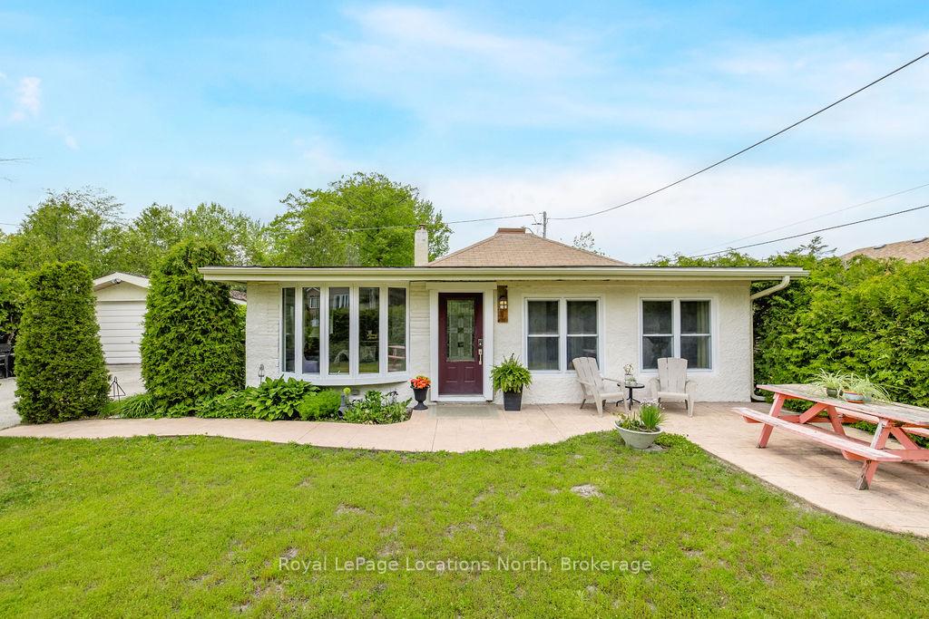 34 Glenwood Drive, Wasaga Beach, ON L9Z 2K5 — Wasaga Beach, Ontario