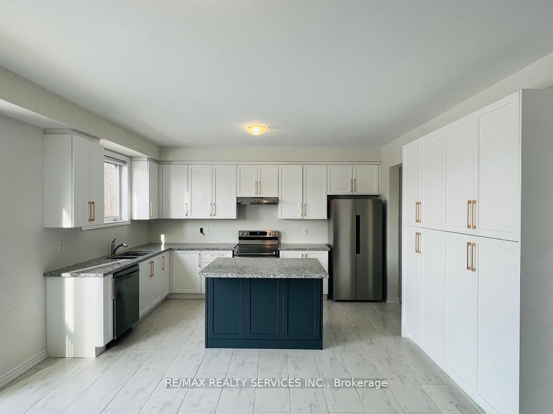 13 Del Ray Crescent, Wasaga Beach — photo 2 of 5