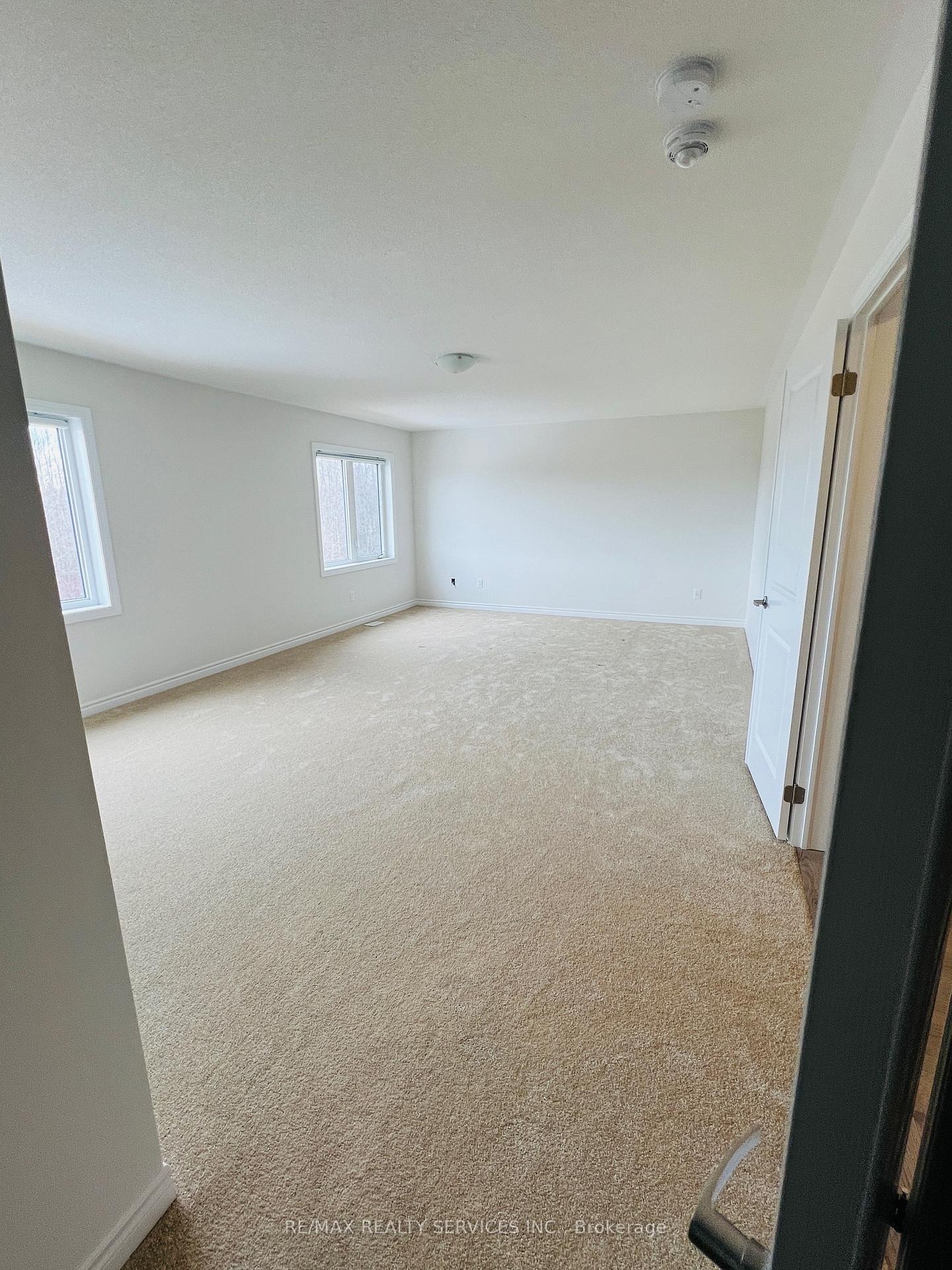 13 Del Ray Crescent, Wasaga Beach — photo 5 of 5