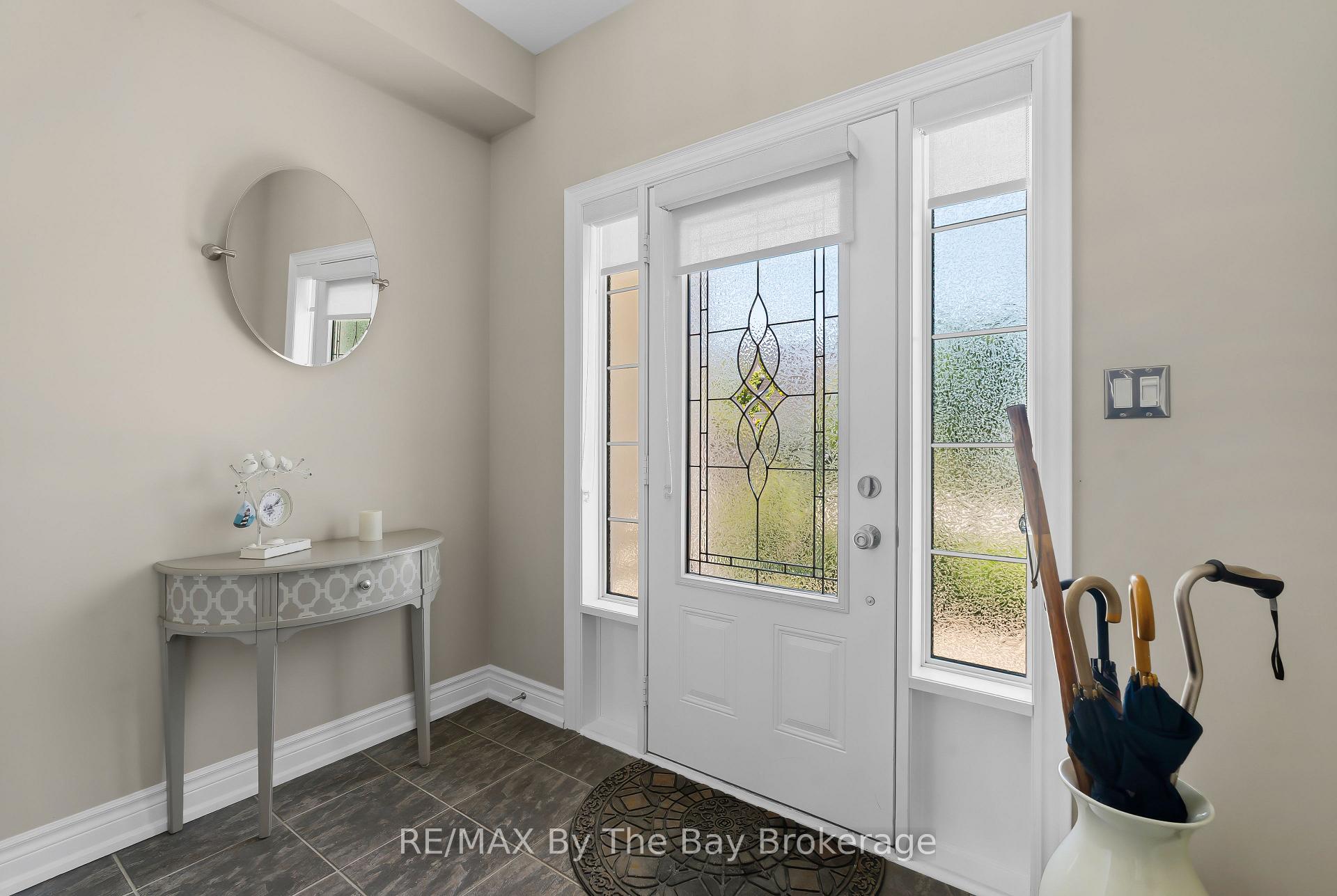 127 Wycliffe Cove N/A, Tay — photo 4 of 5