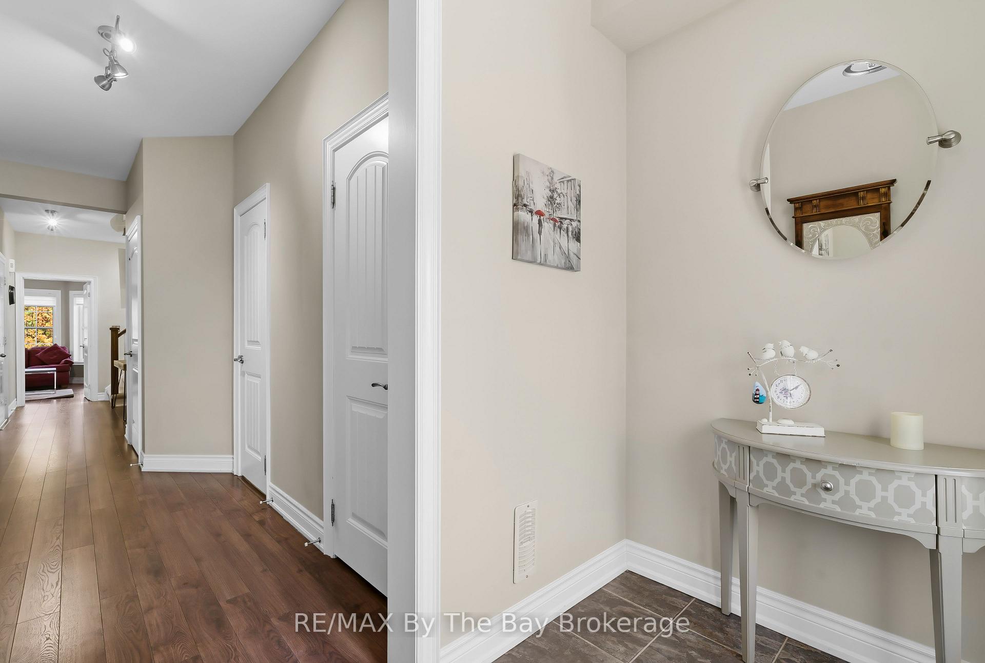 127 Wycliffe Cove N/A, Tay — photo 5 of 5