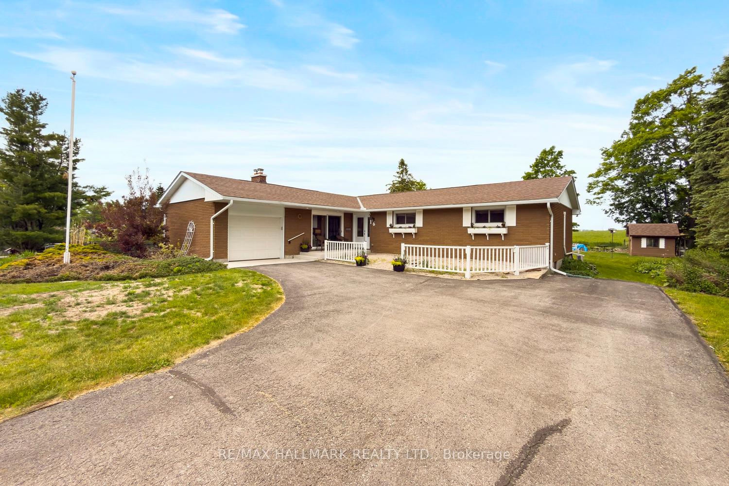 16 Price Drive, Oro-Medonte, ON L3V 6H2 — Oro-Medonte, Ontario
